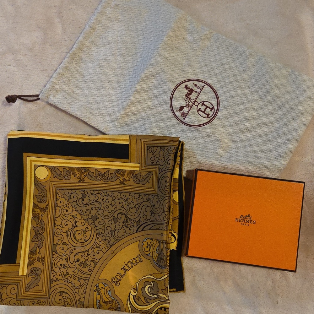 Hermes Elegant Black and Gold Scarf 100% Silk - Picture 5 of 7
